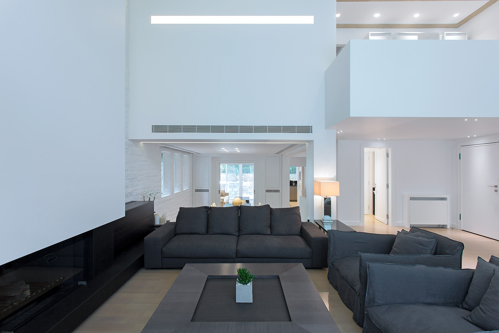 Moustroufis-Architects-Residences-Apartment-in-Kifisia