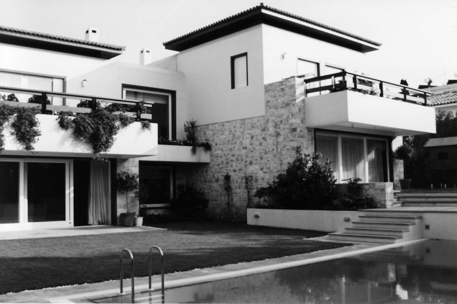 1990, GRAIKOU HOUSE